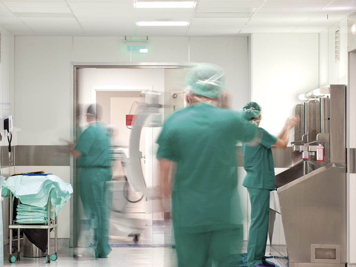 siluetas enfermeras hospital 