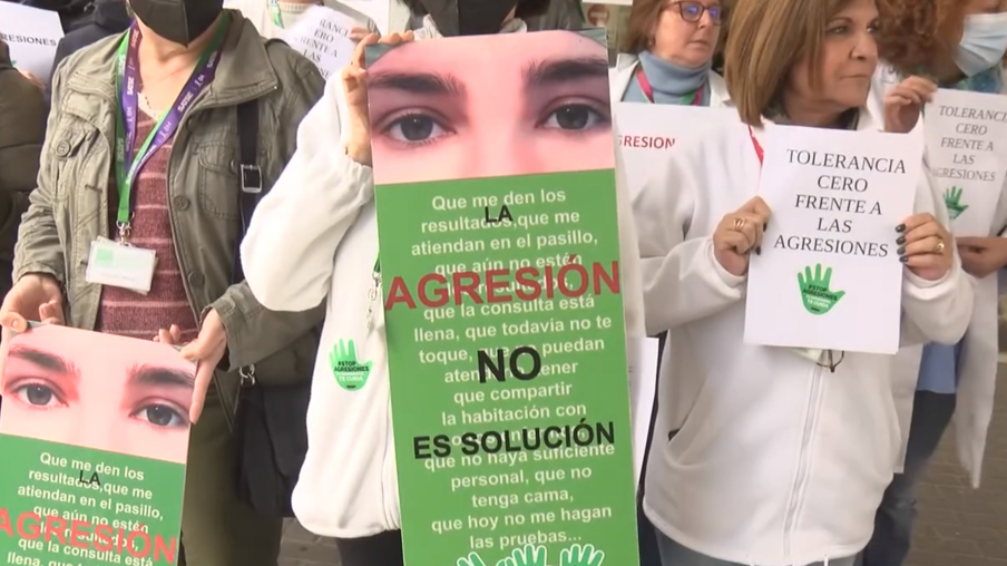 Concentración de condena de una agresión a un profesional sanitario