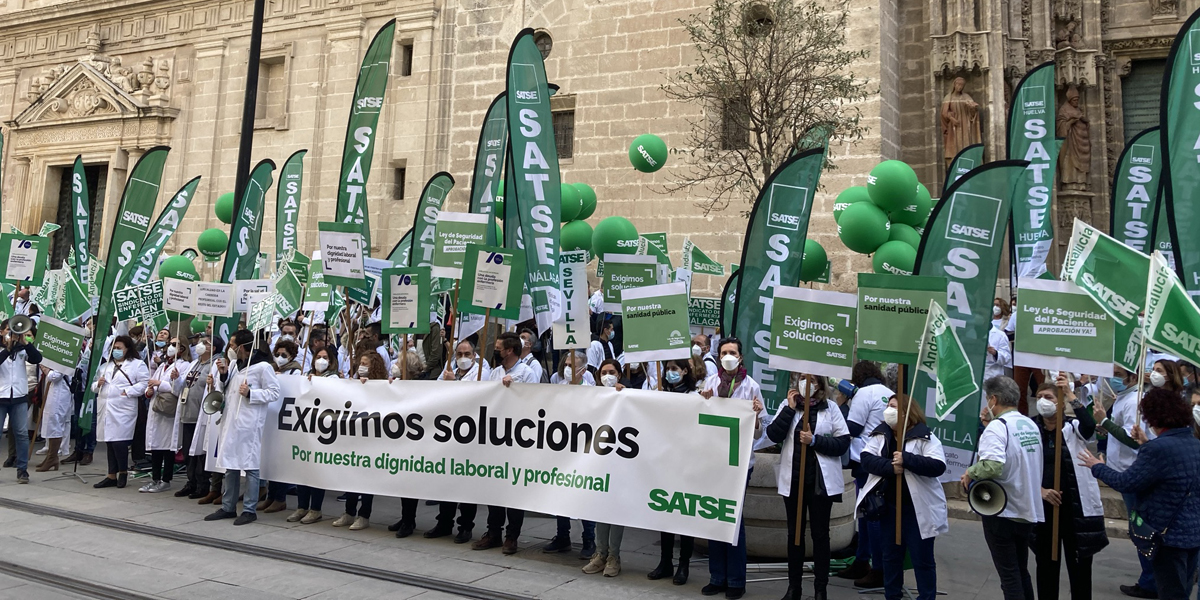 Protesta de SATSE ante el SAS