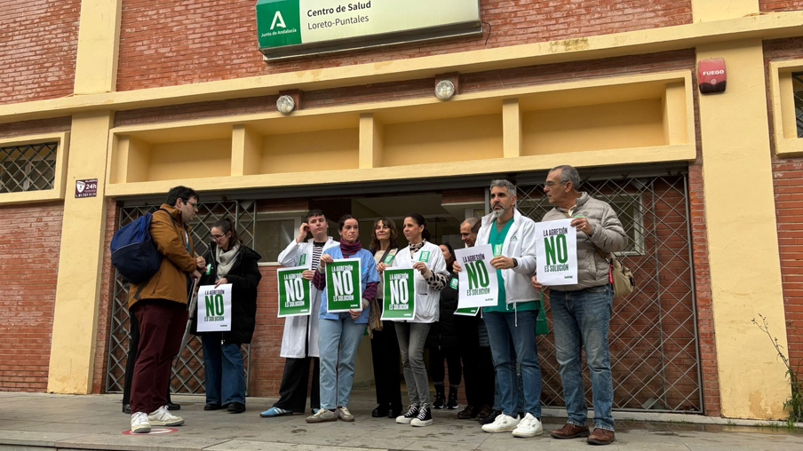 Concentración agresión en Cádiz