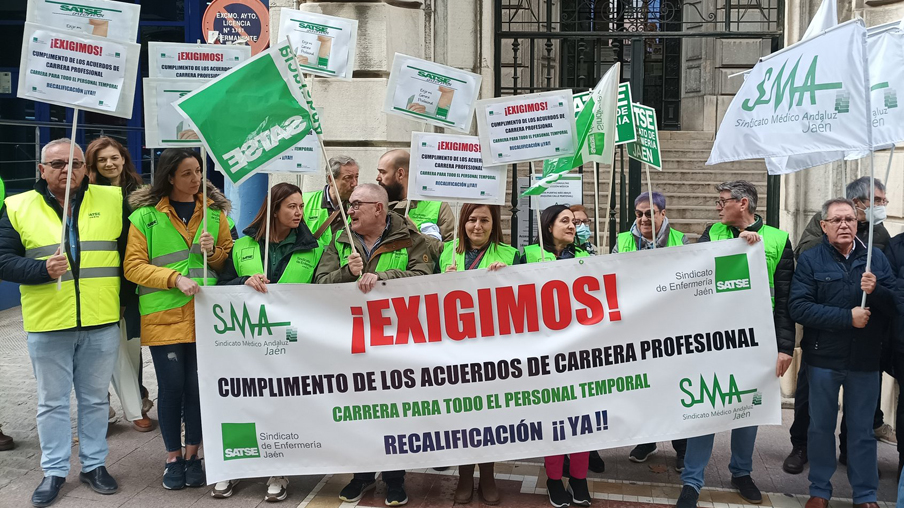 Protestas para exigir el nuevo modelo de Carrera Profesional, en Jaén.