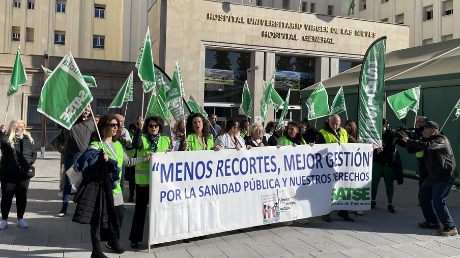 Protesta por la renovación eventuales Granada 23 de enero 2024