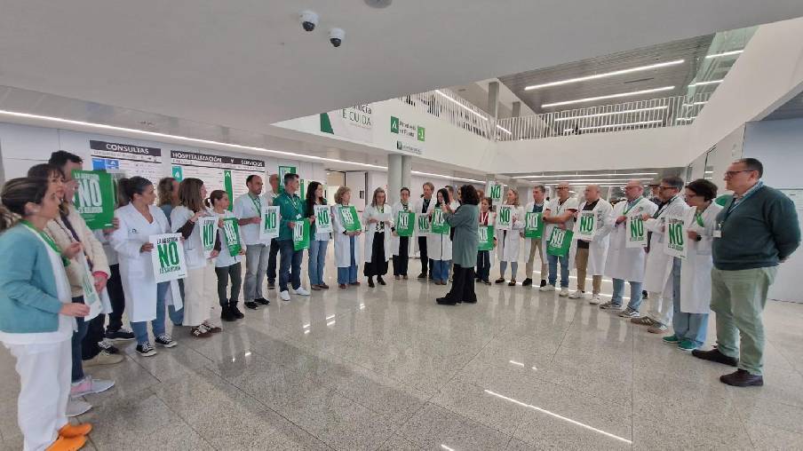 Concentración contra las agresiones en el Costa del Sol.