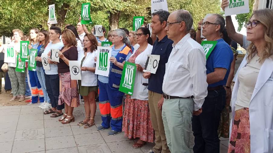 Imagen de la concentración contra las agresiones de Huelva.