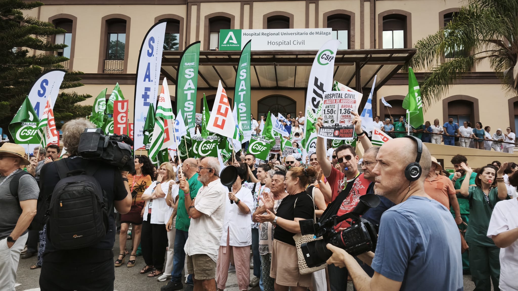 Protesta por el aparcamiento del Hospital Civil