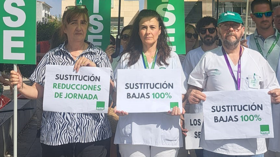 compañeros protestan por la falta de sustituciones