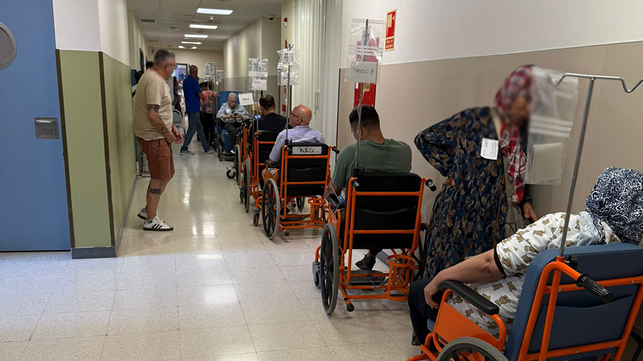 Pacientes esperando camas
